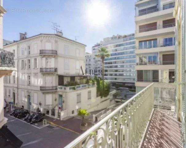 Appartement à CANNES