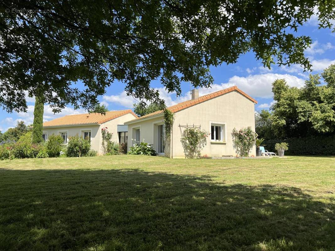 Maison à BEAUPREAU