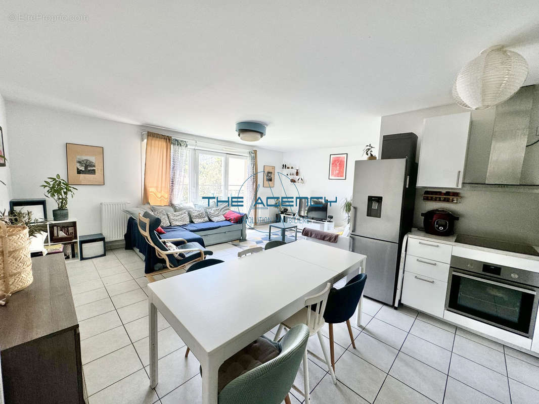 Appartement à MARSEILLE-9E