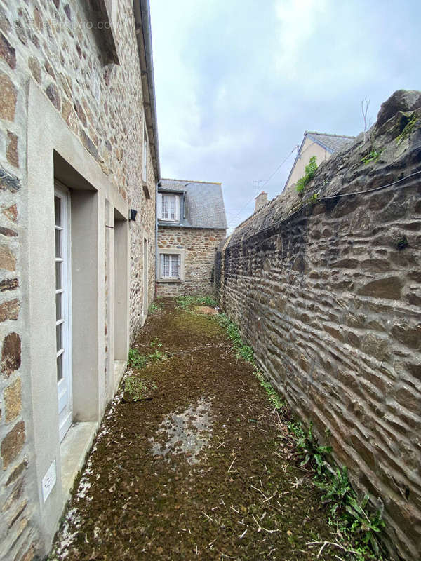 Appartement à LAMBALLE