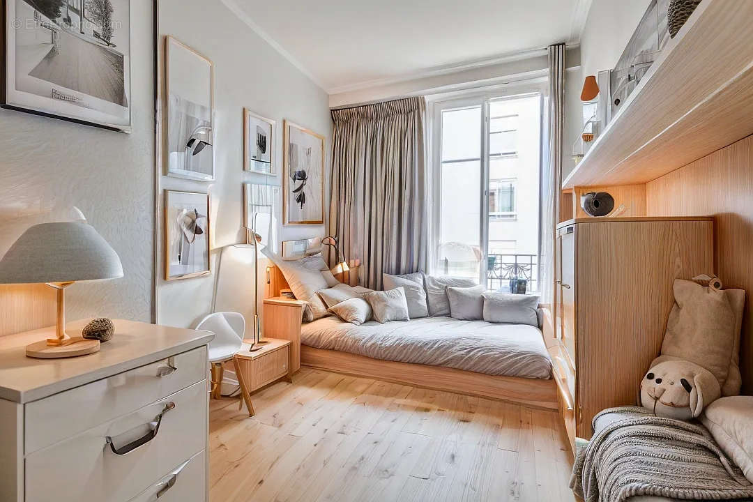 Appartement à PARIS-20E