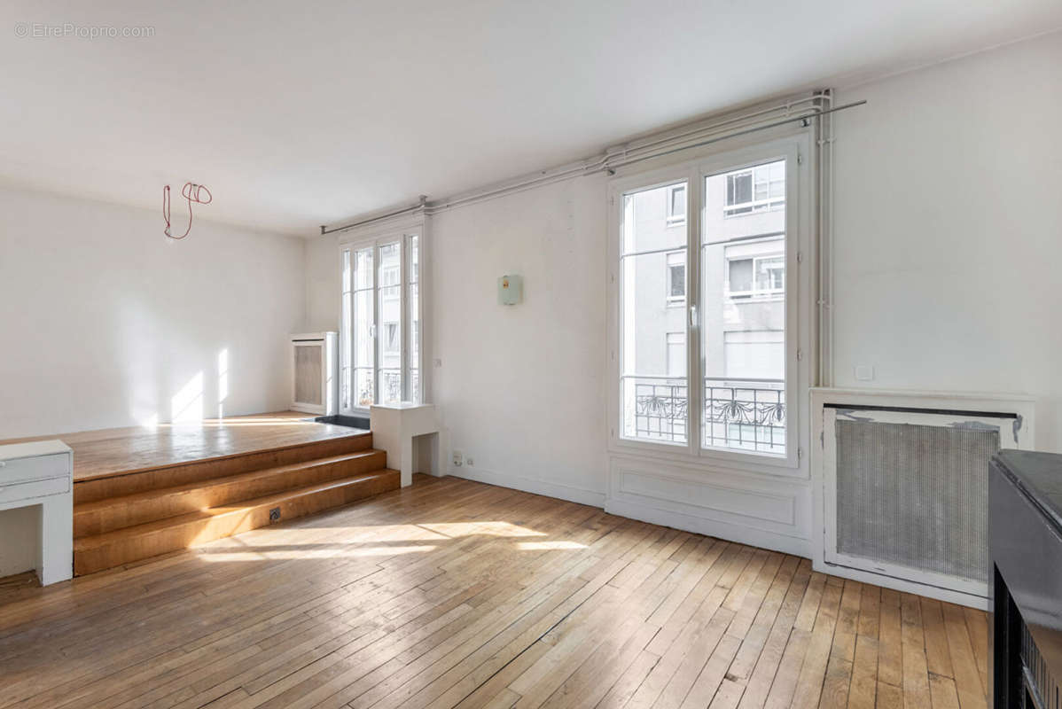 Appartement à PARIS-20E