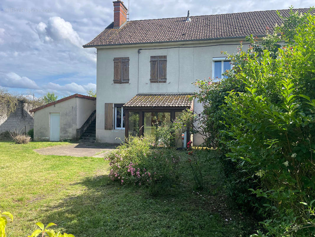 Maison à CHALLUY