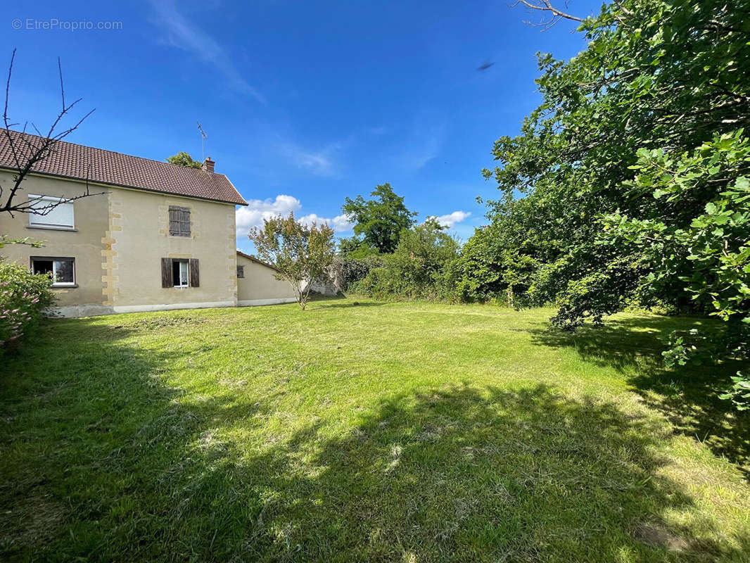 Maison à CHALLUY