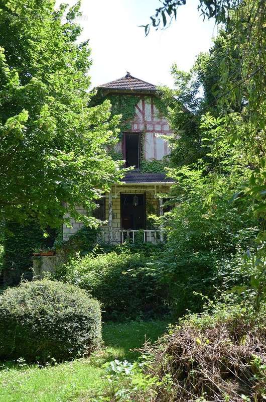 Maison à CHEVREUSE