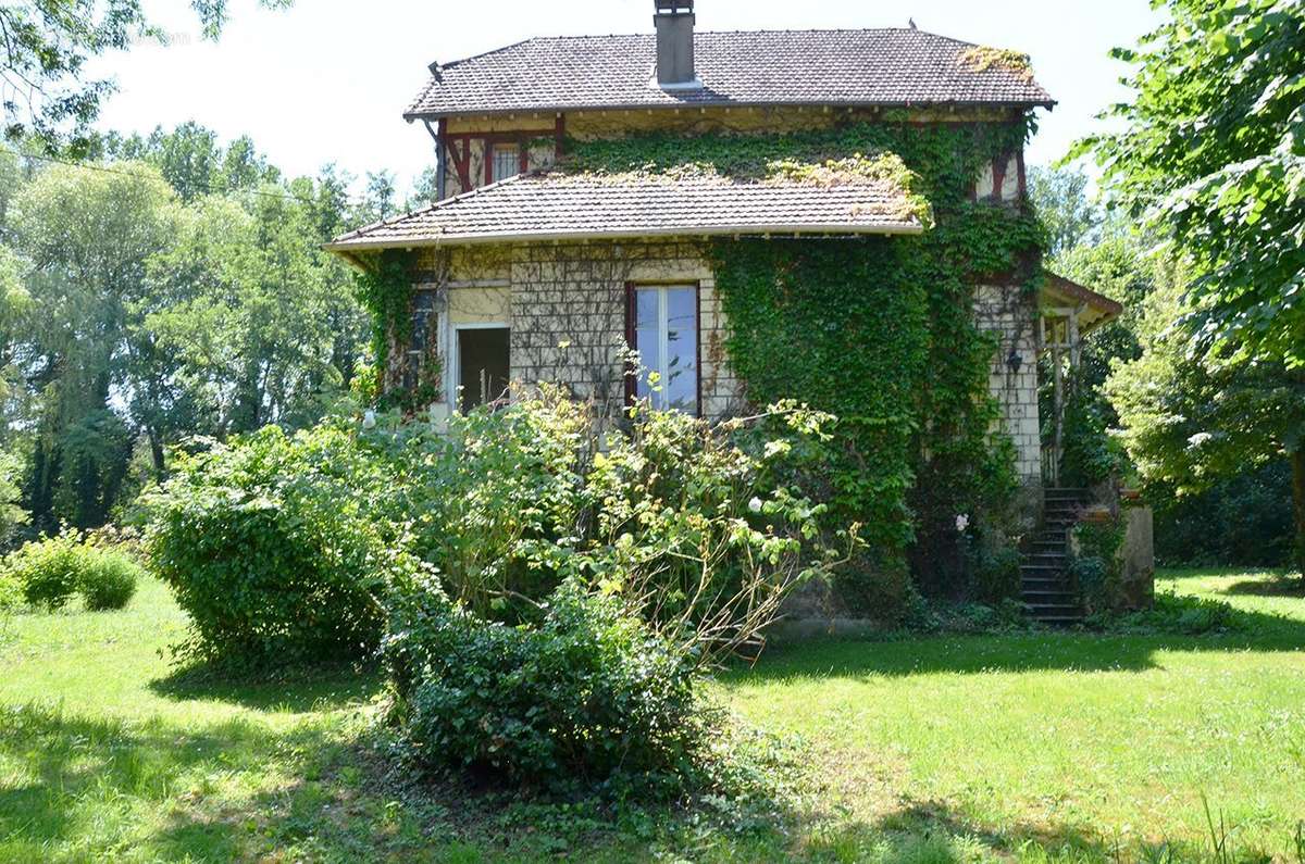 Maison à CHEVREUSE