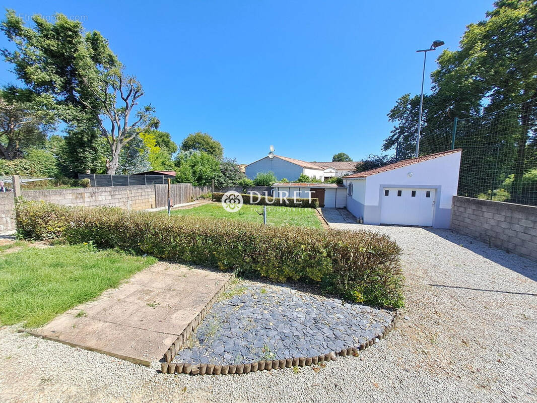 Maison à LES CLOUZEAUX