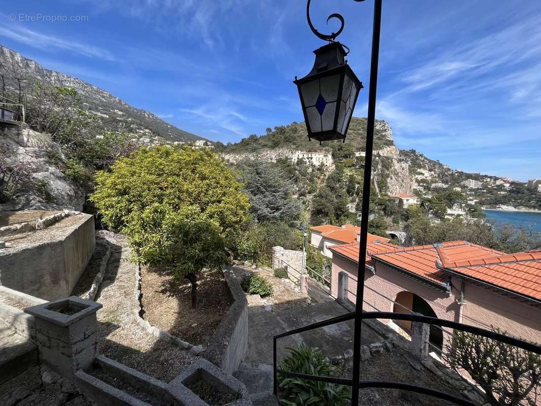 Maison à EZE