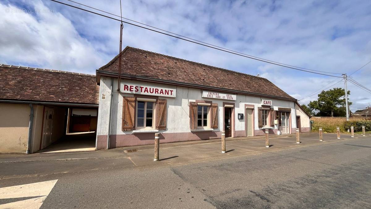 Façade - Maison à TERREHAULT