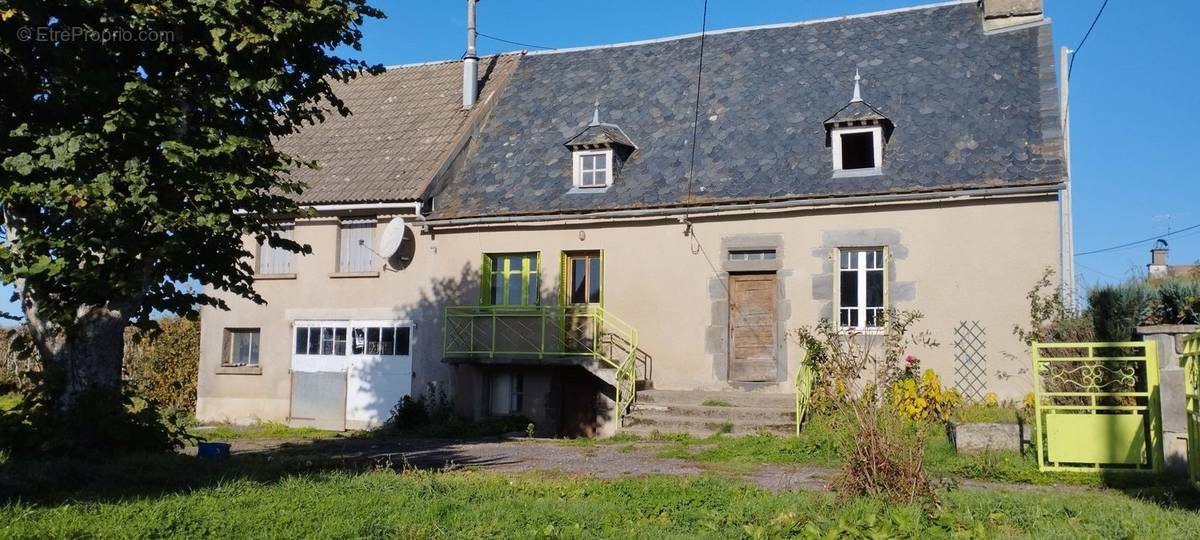 Maison à CHALVIGNAC