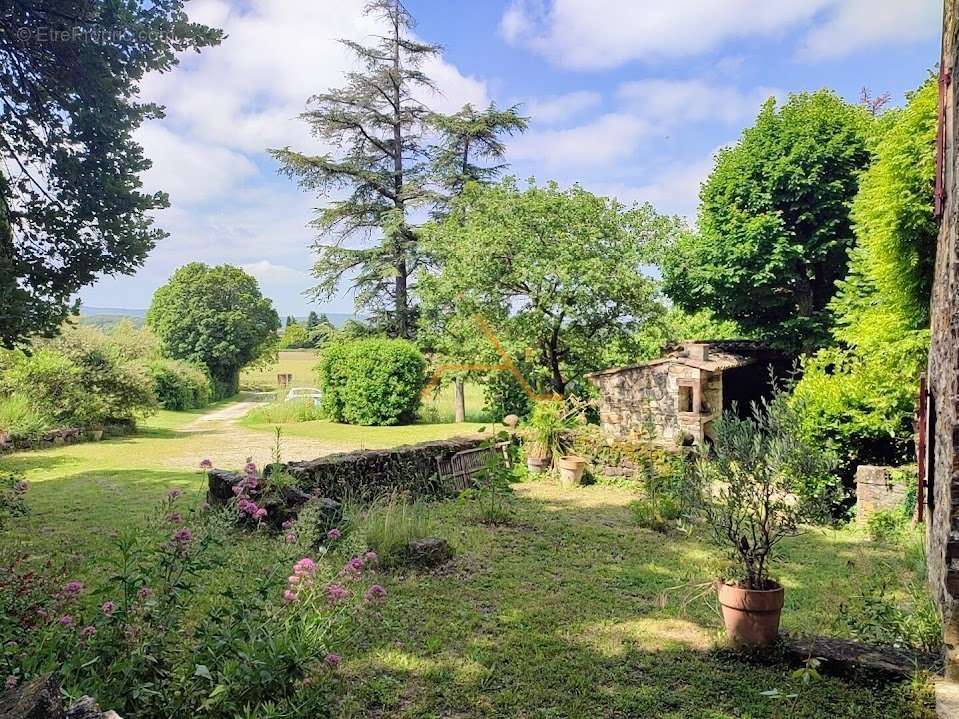 Maison à LA BEGUDE-DE-MAZENC