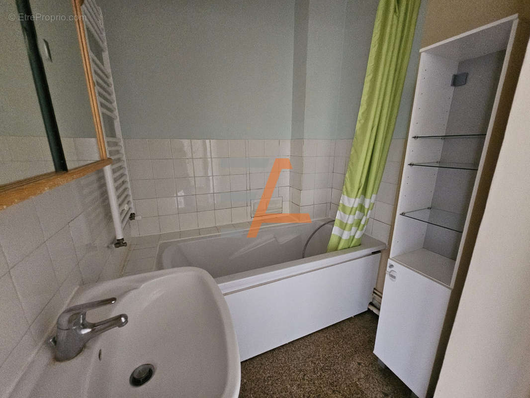 Appartement à SAINT-ETIENNE