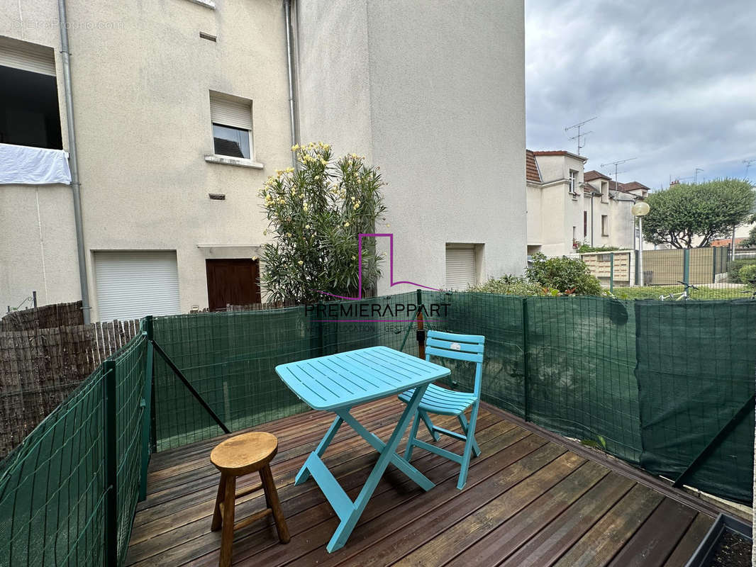 Appartement à SARTROUVILLE