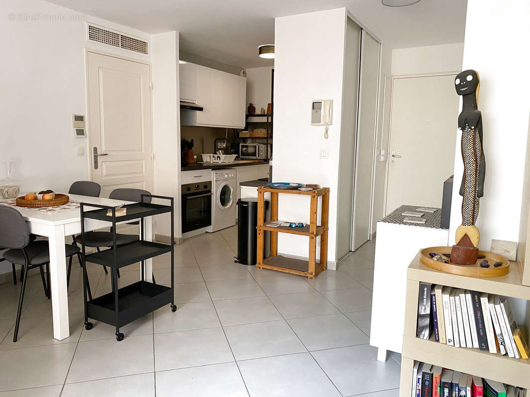 Appartement à MARSEILLE-8E