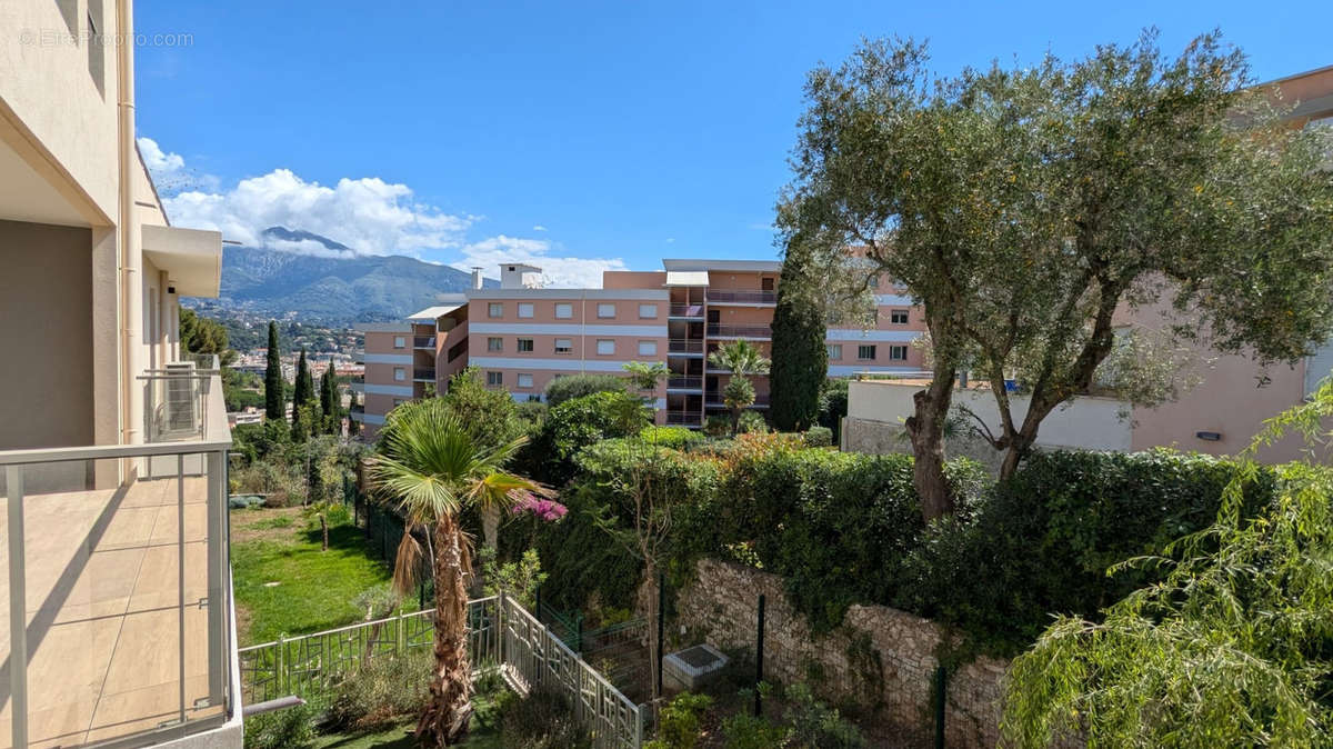 Appartement à ROQUEBRUNE-CAP-MARTIN