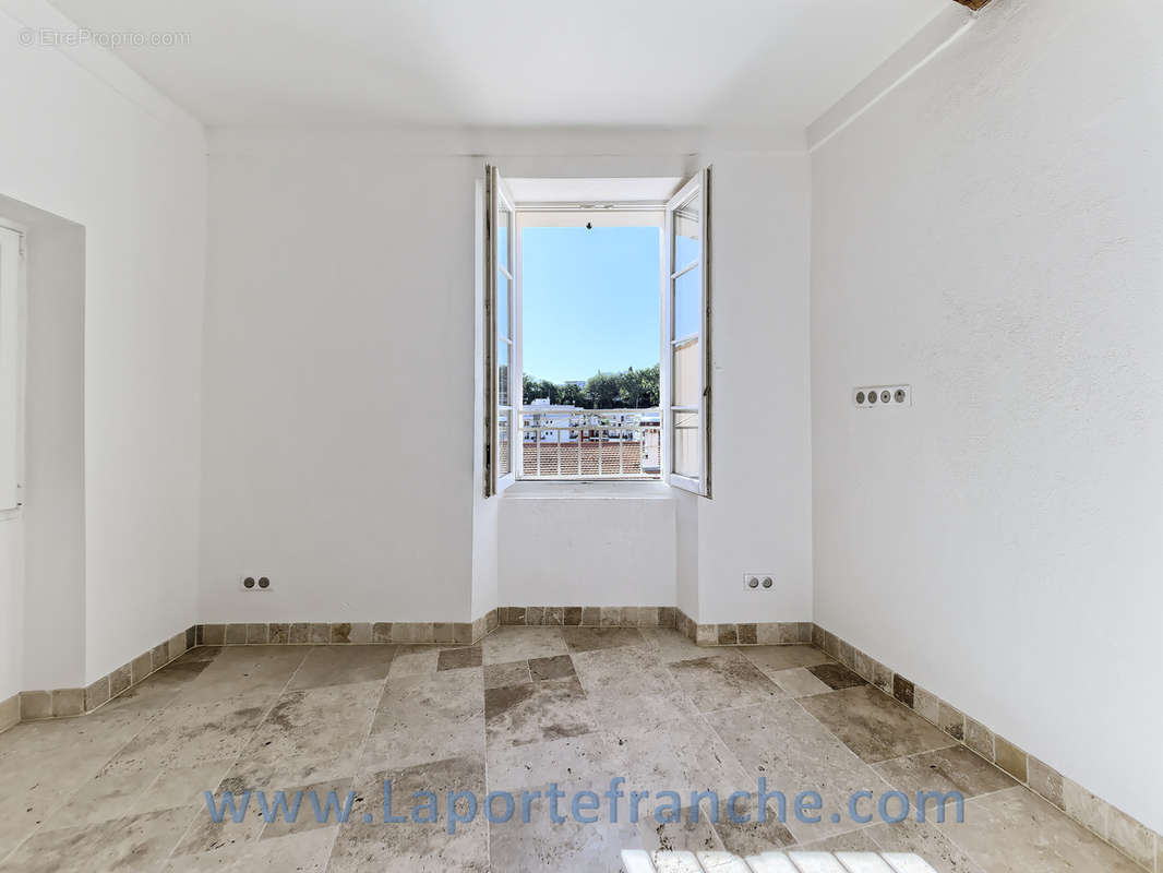 Appartement à CAGNES-SUR-MER