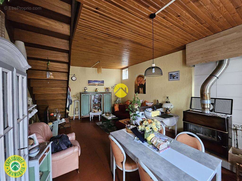 Appartement à NERONDES