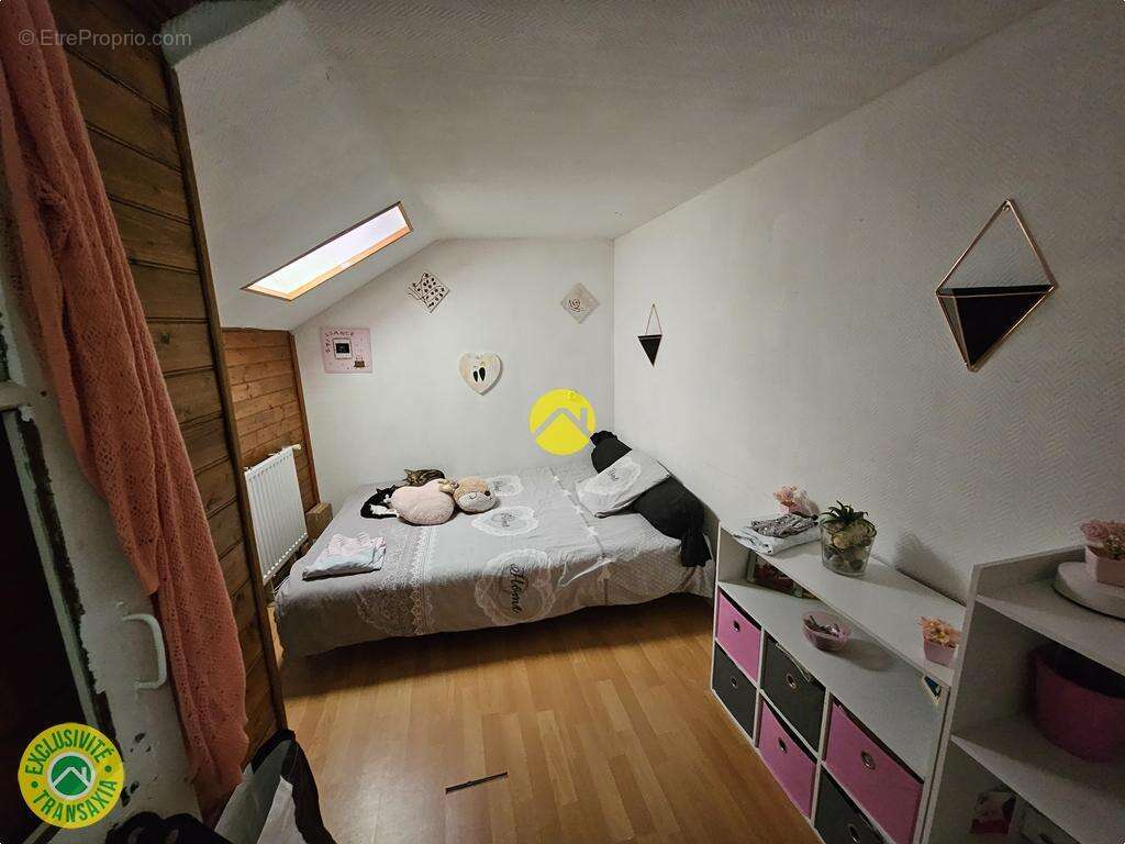 Appartement à NERONDES