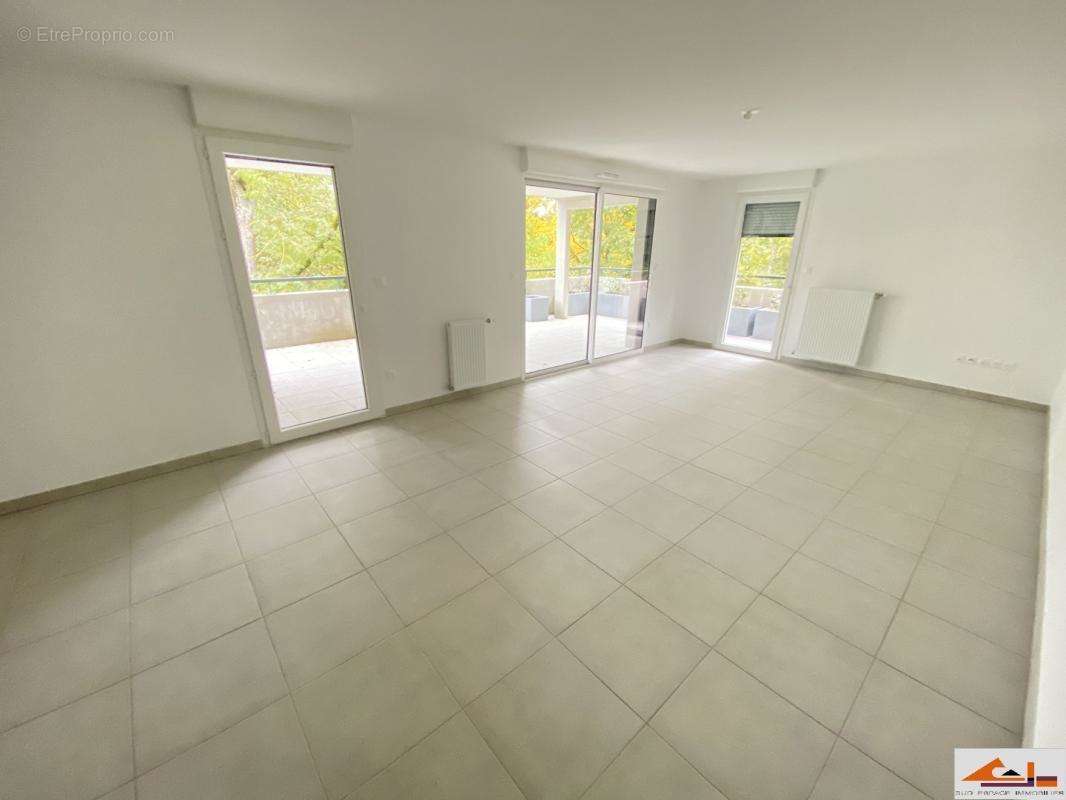 Appartement à RAMONVILLE-SAINT-AGNE