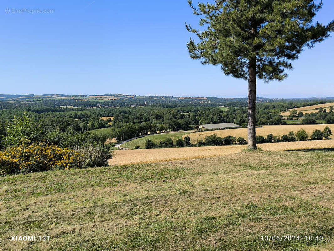 Maison à MONTAIGUT-SUR-SAVE