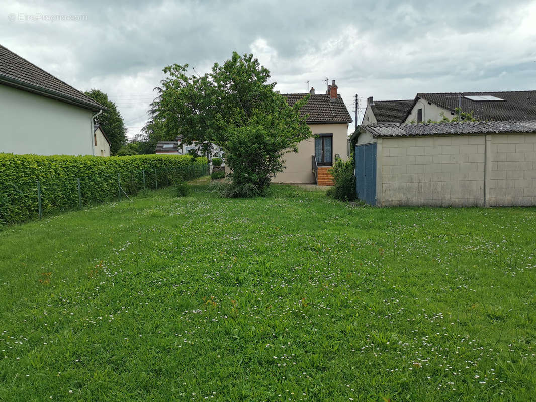 Maison à MONTCHANIN