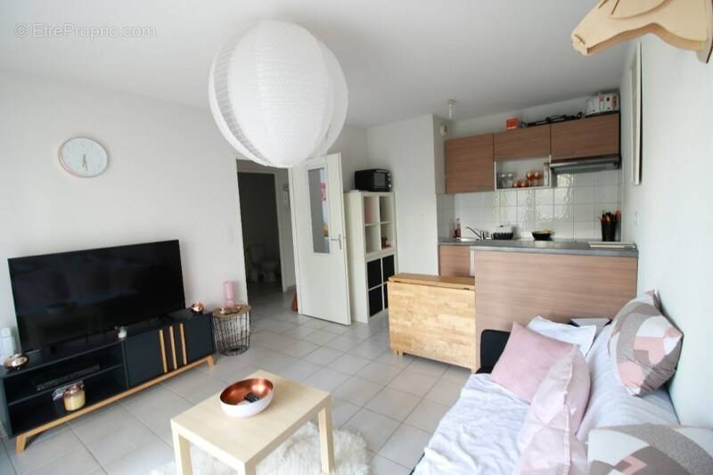 Appartement à SAINT-QUENTIN-DE-BARON