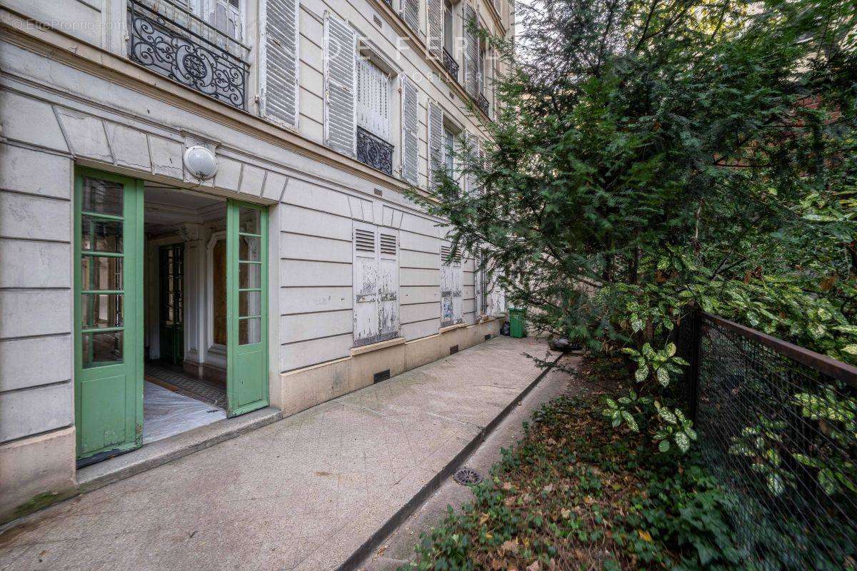 Appartement à PARIS-7E