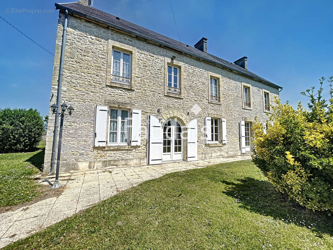 Maison à GEFOSSE-FONTENAY