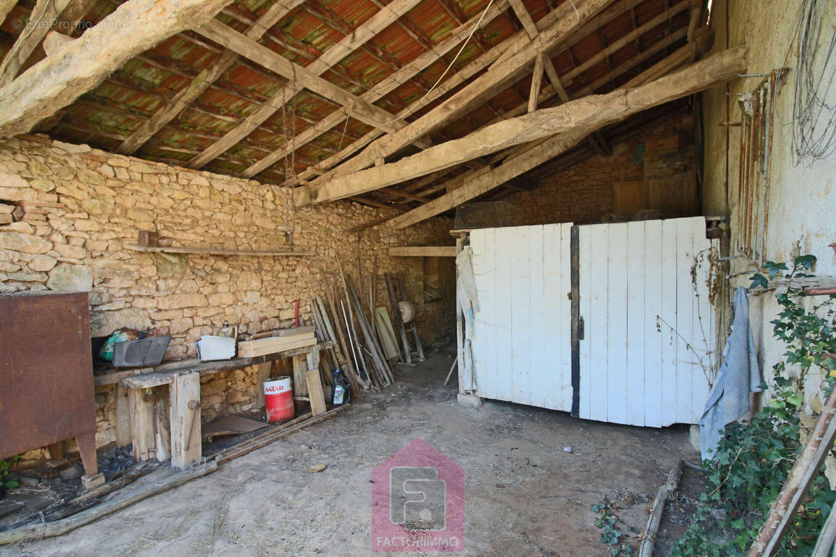 Maison à PUY-L&#039;EVEQUE