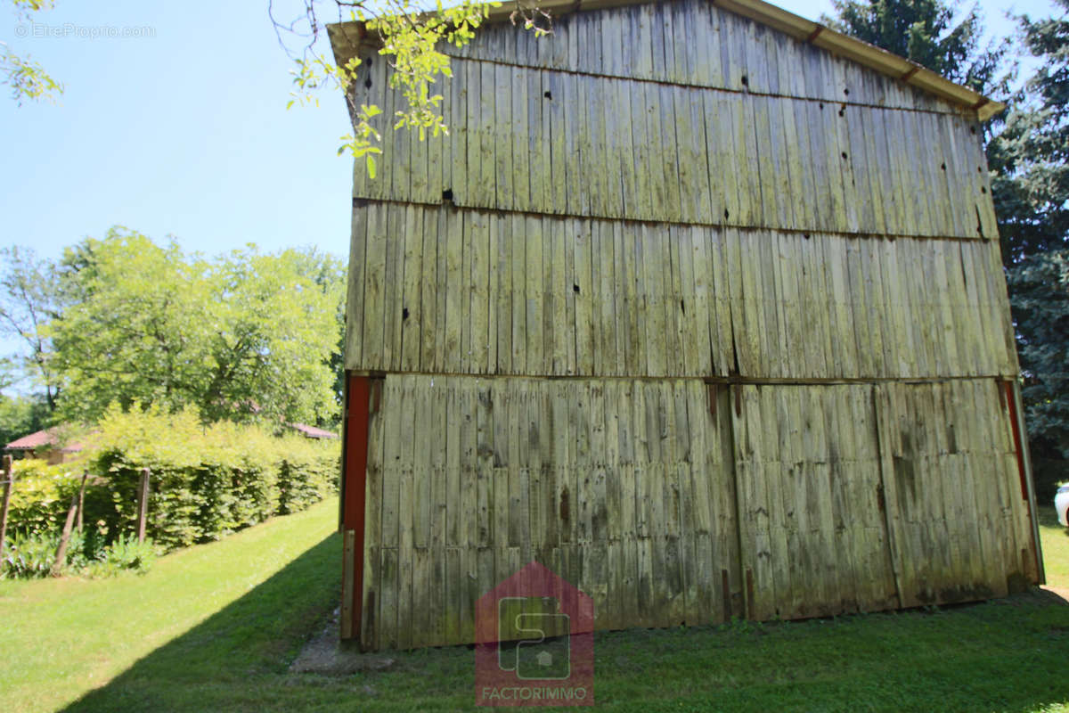 Maison à PUY-L&#039;EVEQUE