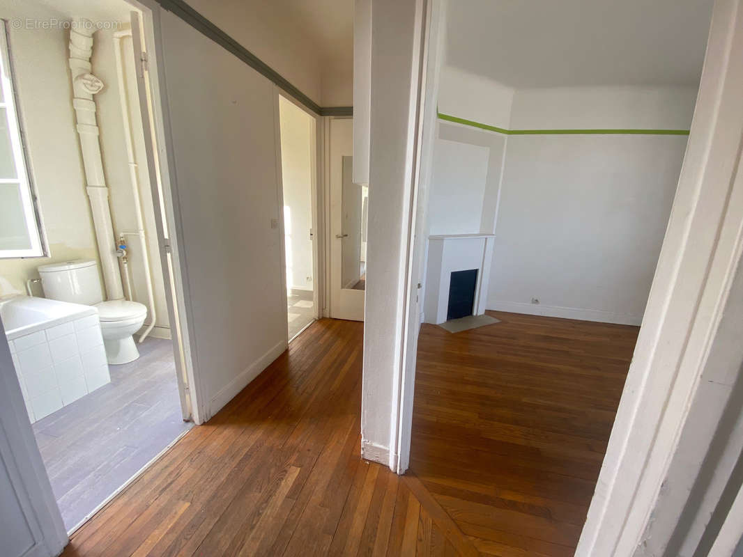 Appartement à PARIS-14E