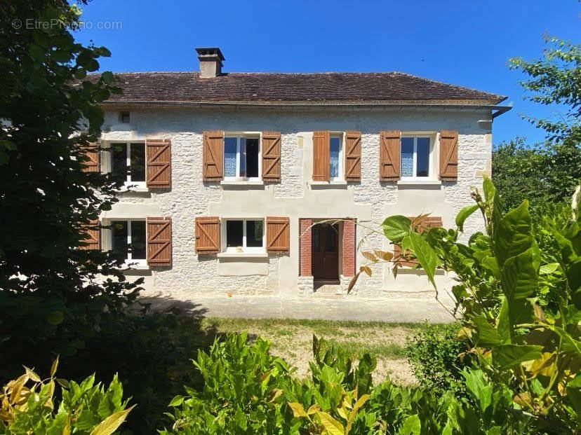 Maison à TOURTOIRAC