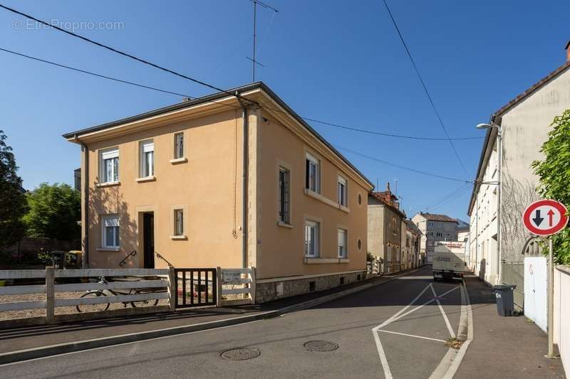 Appartement à DIGOIN