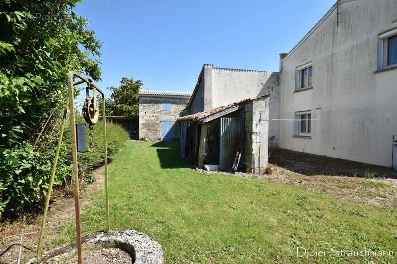 Maison à AIGREFEUILLE-D&#039;AUNIS