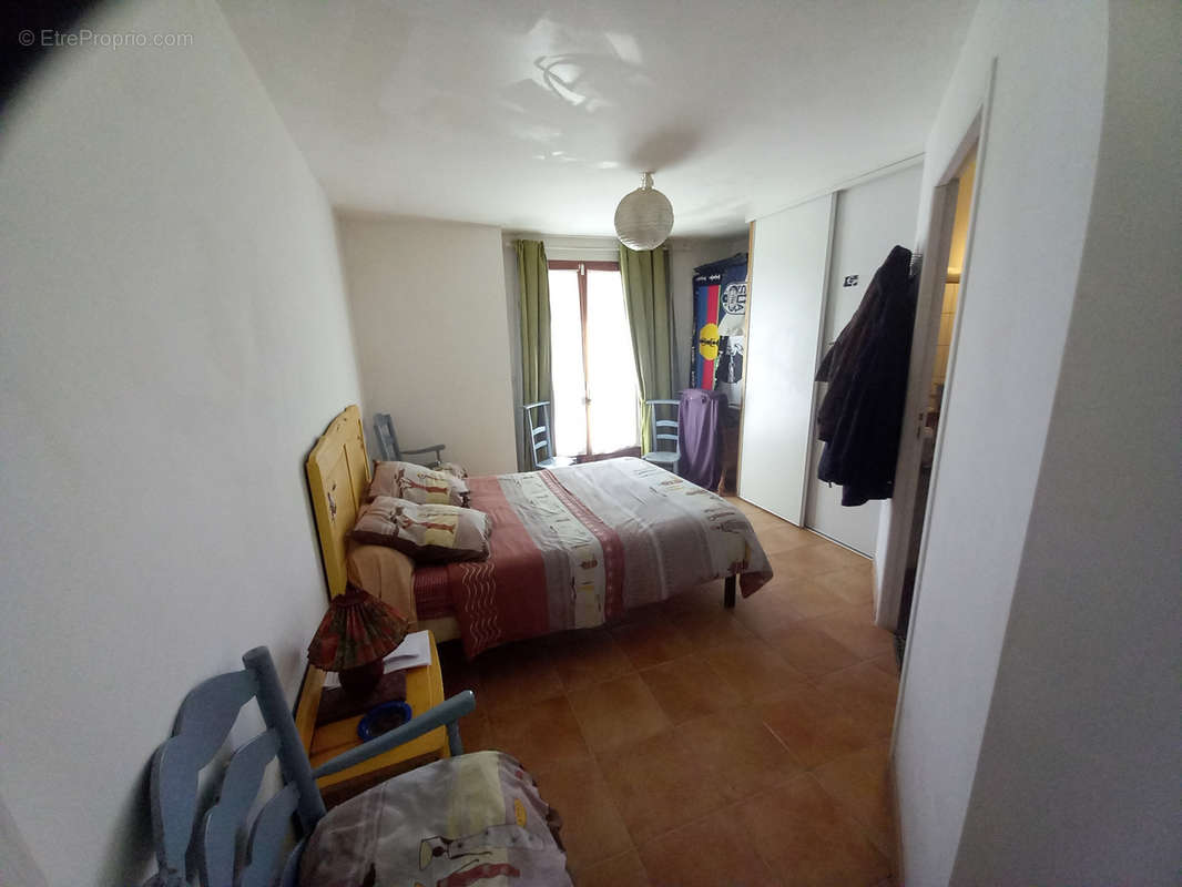 Appartement à PRATS-DU-PERIGORD