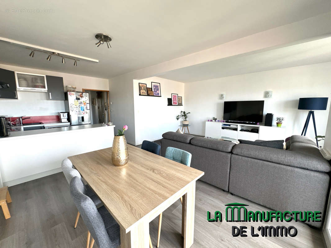 Appartement à SAINT-ETIENNE