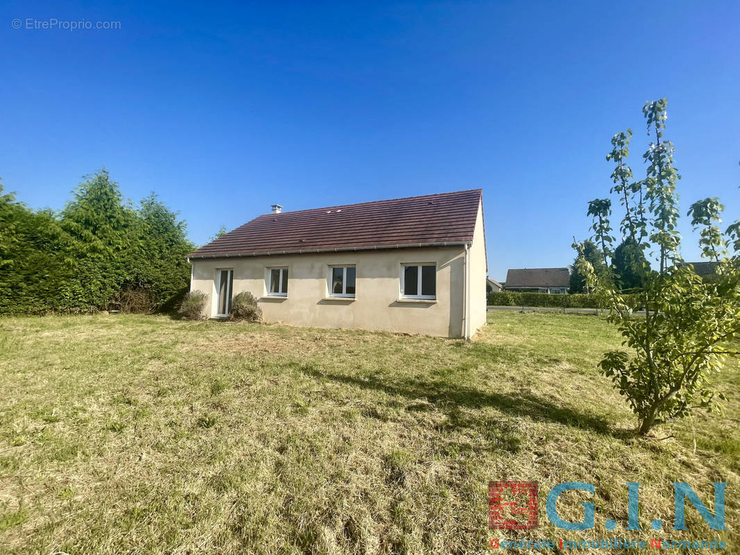 Maison à BOURG-ACHARD