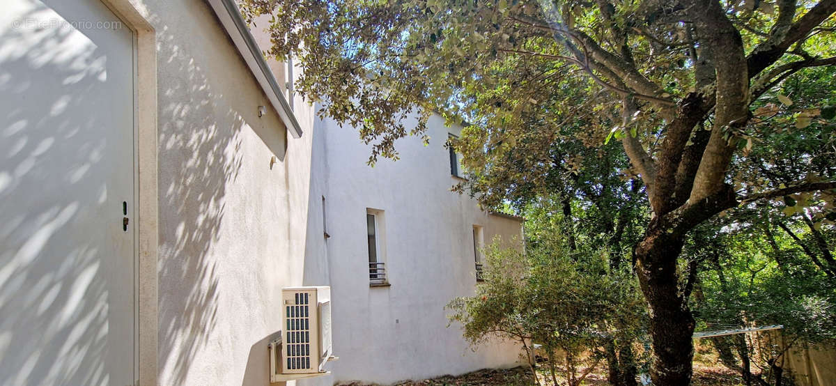 Maison à UZES