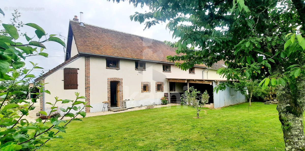 Maison à CHAMPIGNELLES