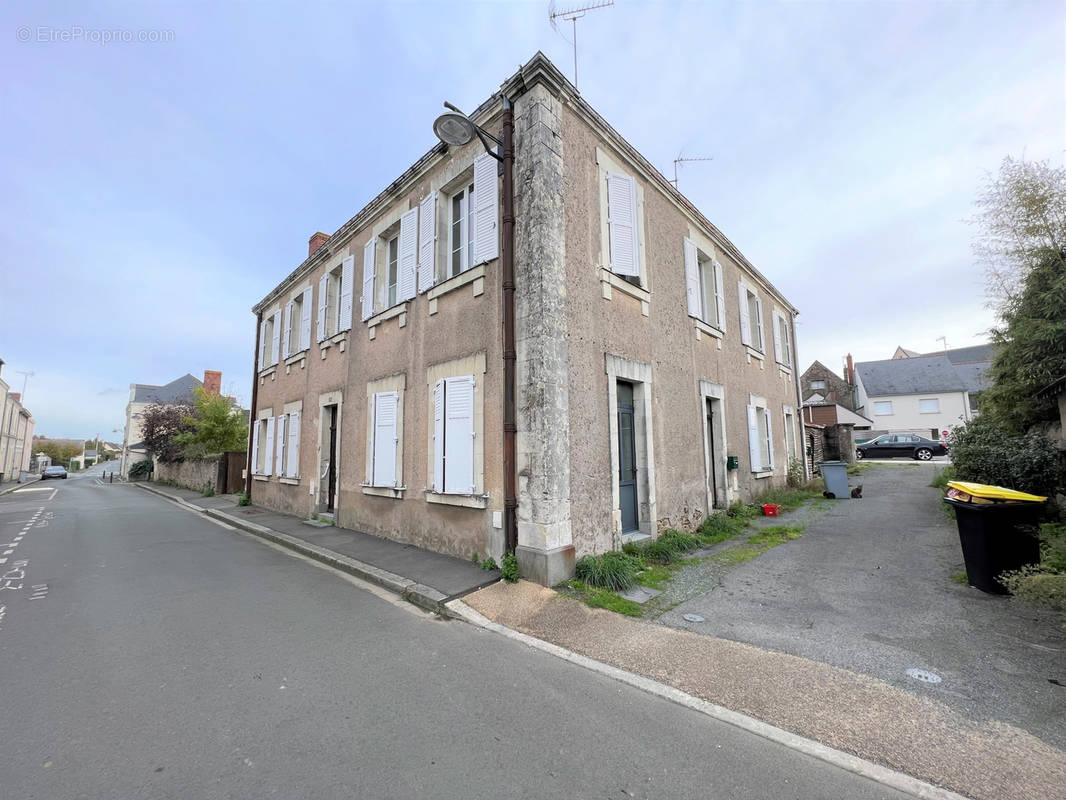 Appartement à SAINT-CLEMENT-DE-LA-PLACE