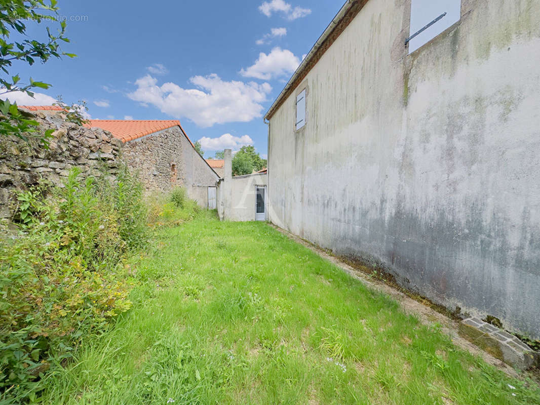 Maison à VENANSAULT