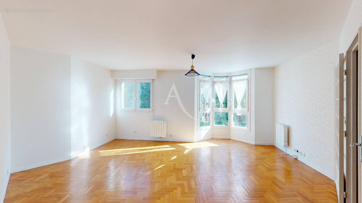 Appartement à PARIS-20E