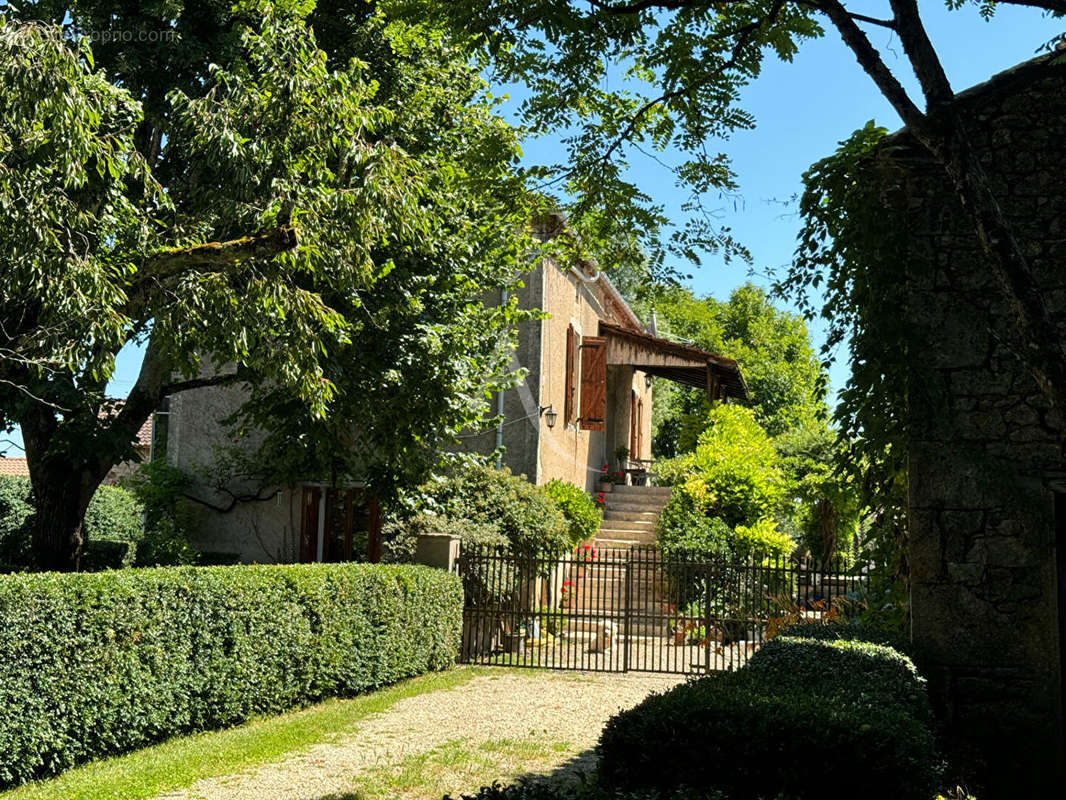 Maison à VIRE-SUR-LOT