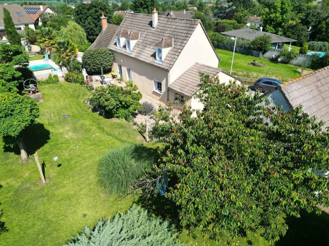 Maison à TOULON-SUR-ALLIER