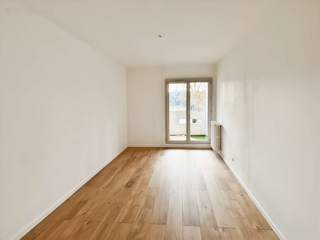 Appartement à LYON-9E