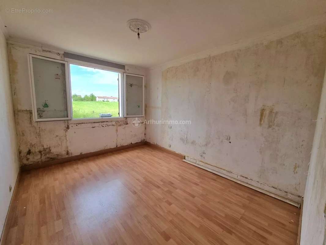 Appartement à BREUVANNES-EN-BASSIGNY