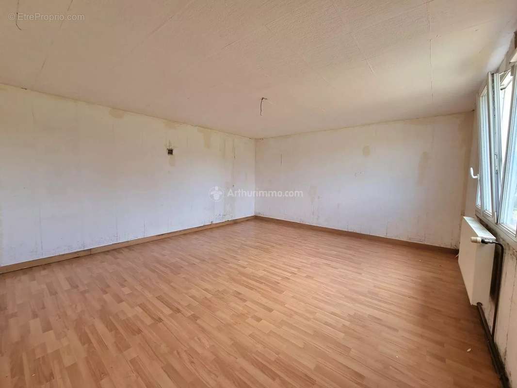 Appartement à BREUVANNES-EN-BASSIGNY