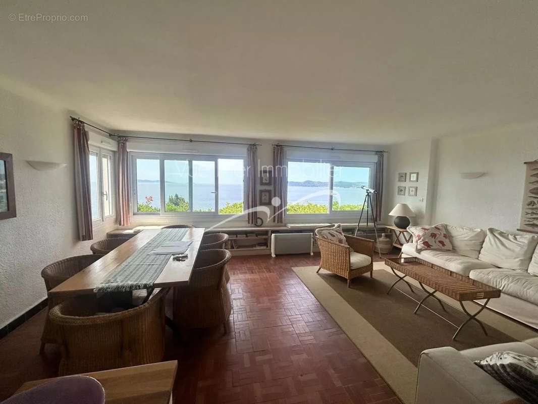 Appartement à LE LAVANDOU