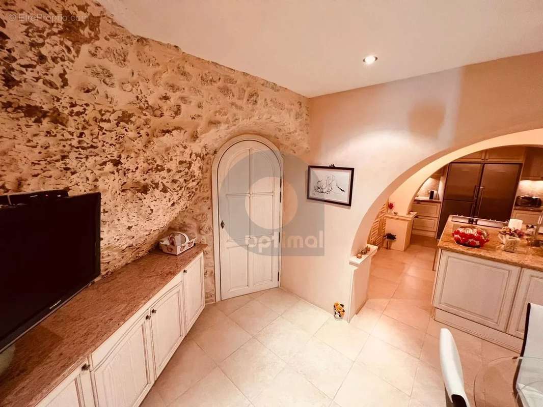 Appartement à ROQUEBRUNE-CAP-MARTIN