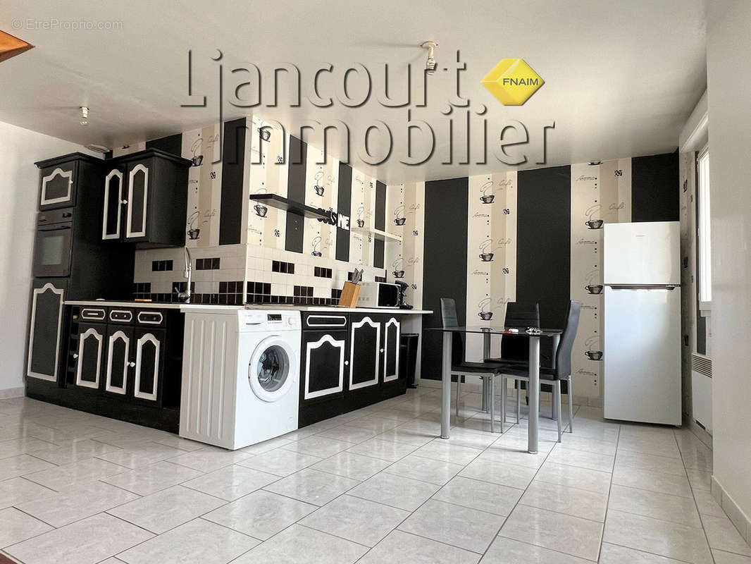 Appartement à LIANCOURT